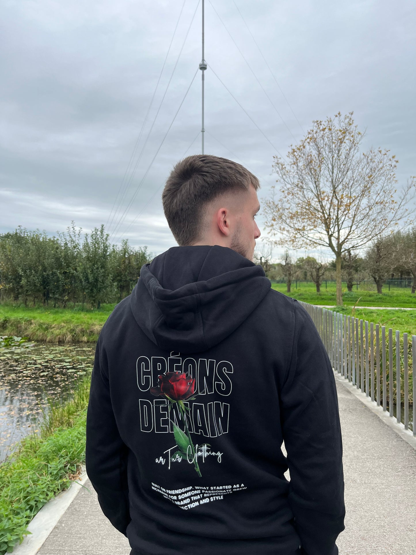 arTur hoodie Creons demain black